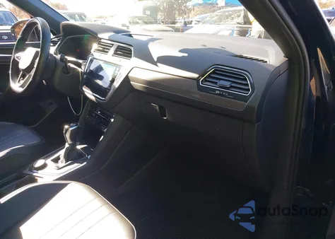 2022 Volkswagen Tiguan 2.0T Se R-Line Black from USA, damaged, VIN 3VV8B7AX7NM103620